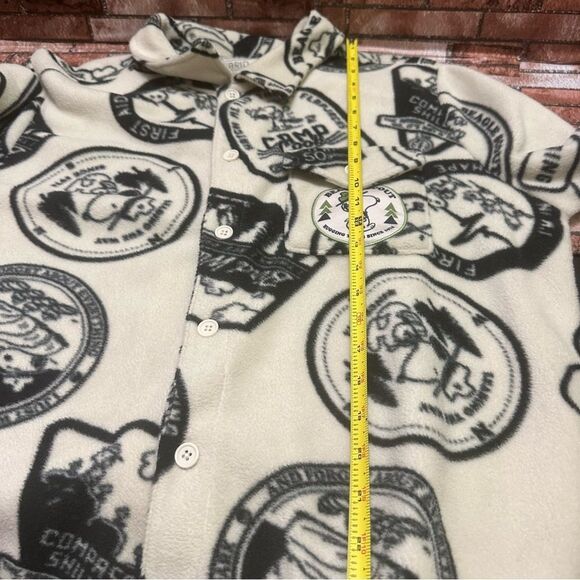 Peanuts Hybrid Apparel Beagle Scout adult fleece shacket M - Picture 4 of 8